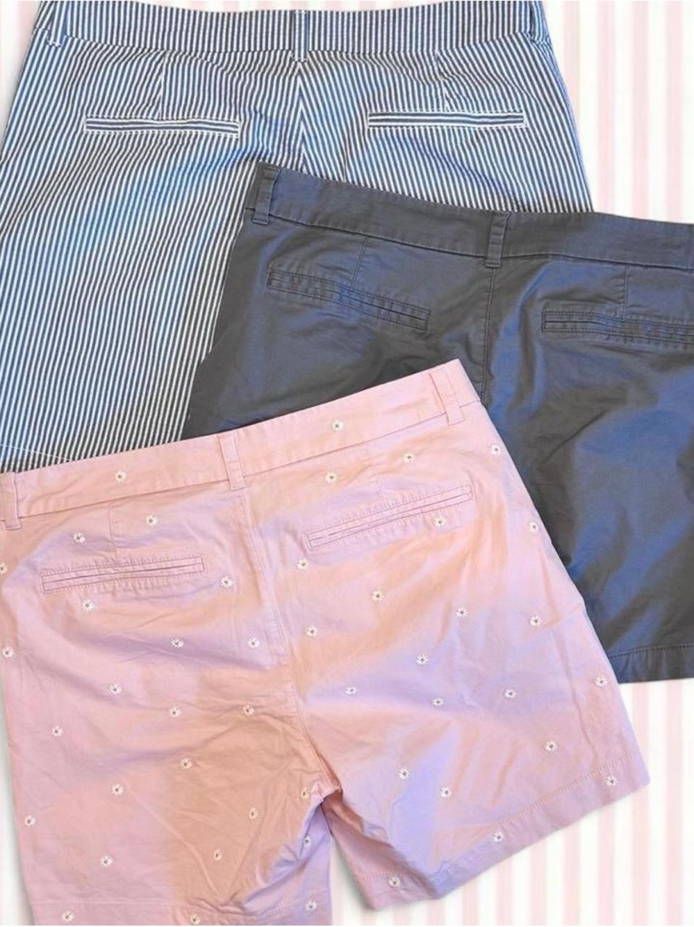 Old Navy Women’s Size 12 Shorts Lot Bundle of 3 - Picture 8 of 8
